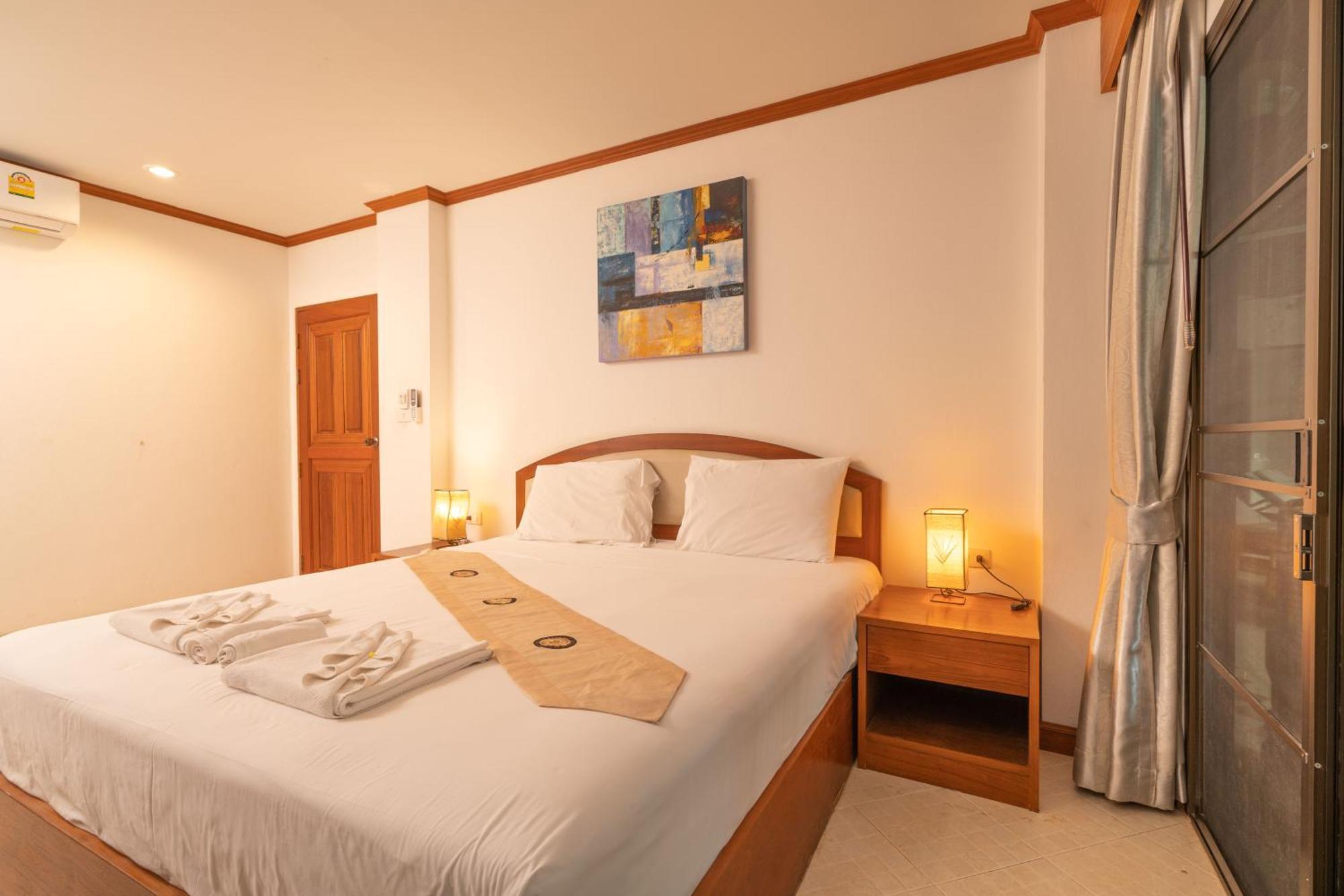 Sai Rougn Apartment Patong Ngoại thất bức ảnh