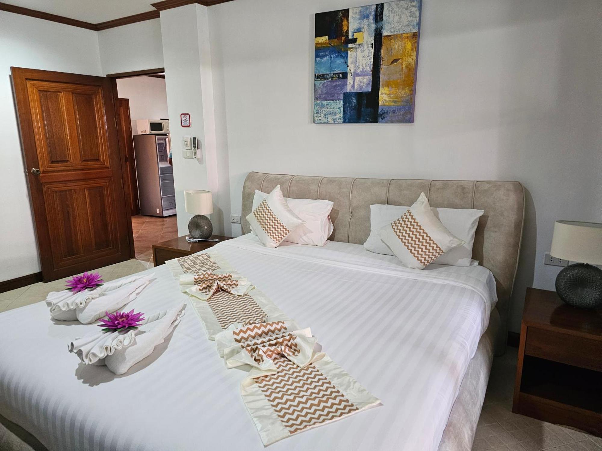 Sai Rougn Apartment Patong Ngoại thất bức ảnh