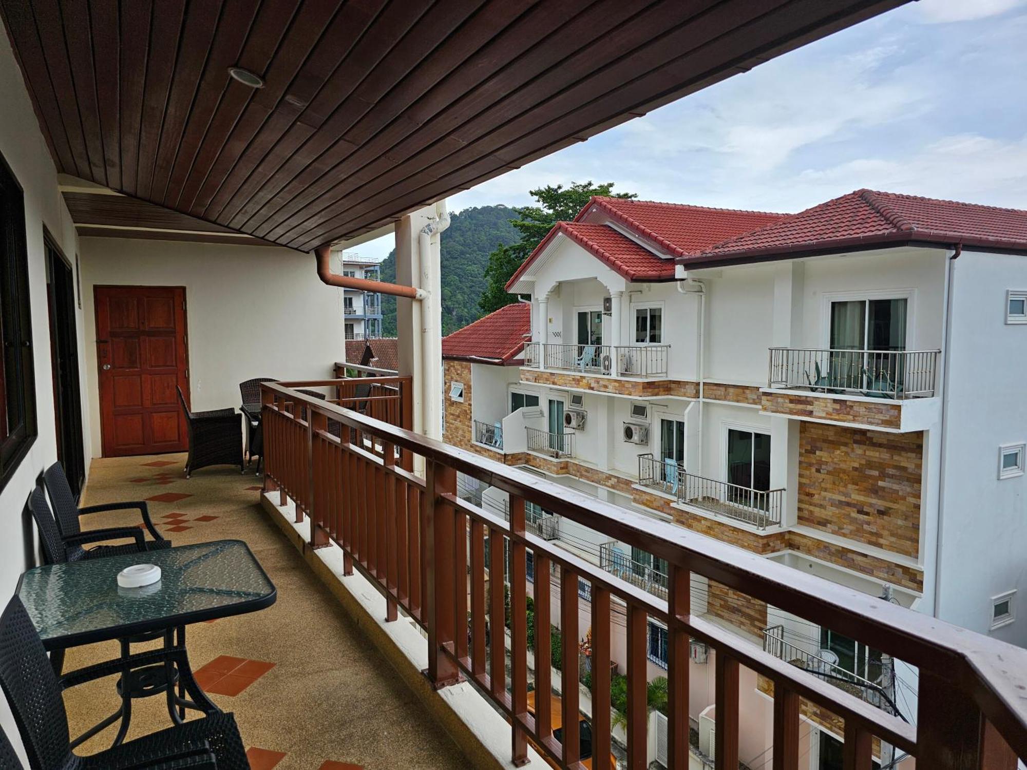Sai Rougn Apartment Patong Ngoại thất bức ảnh